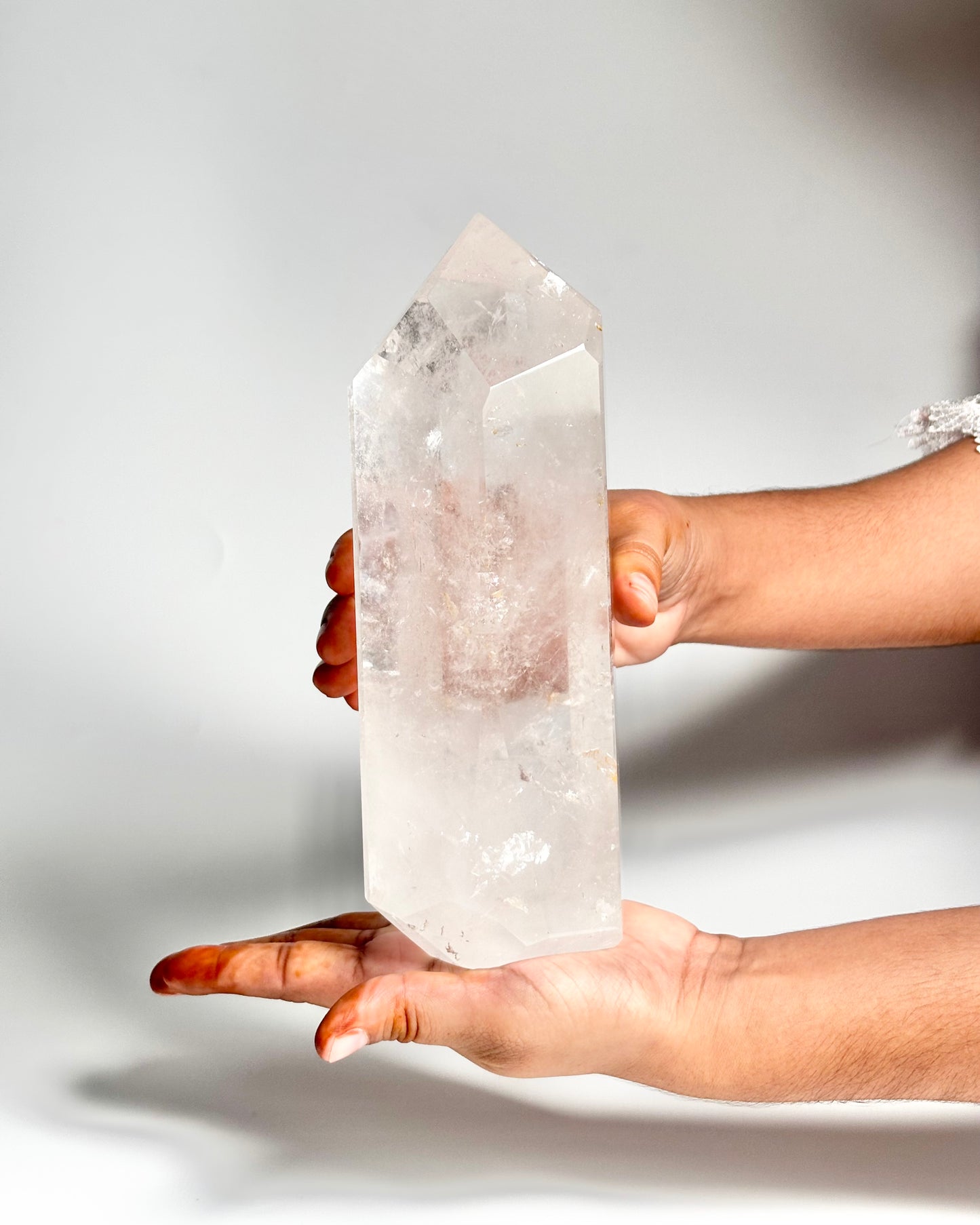 Clear Quartz Free Form – 1.9 Kg | Clarity, Focus & Amplified Intentions