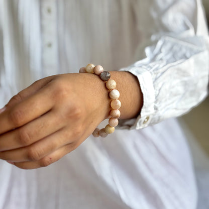 Bellmorite Moonstone Bead Bracelet - 10mm | Dreamwork, Clarity and Self-worth