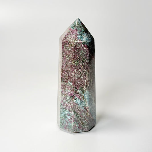 Eight Facet Ruby in Kyanite Tower – 889g -Distinctive Colour & Balanced Form