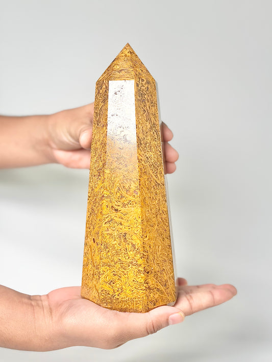 Eight Facet Calligraphy Jasper Tower – 1.5kg - Intricate Patterns & Balanced Form