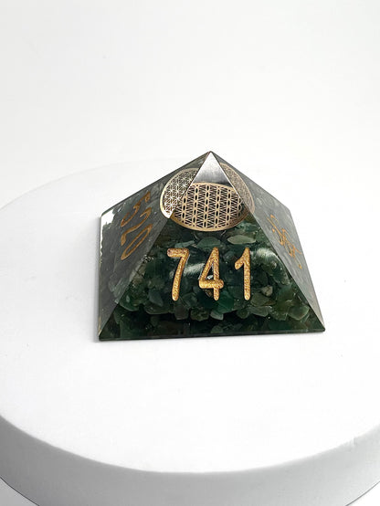 Green Aventurine Angel Number Orgonite Pyramid