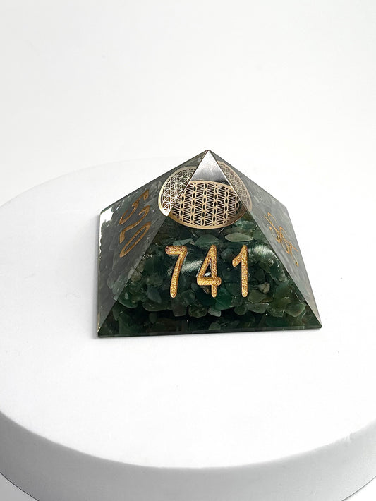 Green Aventurine Angel Number Orgonite Pyramid
