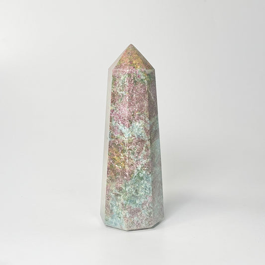 Eight Facet Ruby in Kyanite Tower – 55g3 -Distinctive Colour & Balanced Form