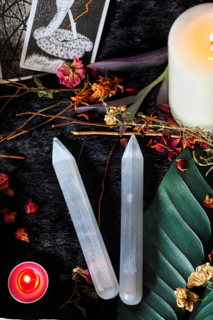 Selenite Crystal Wand | Cleansing - 1 Piece