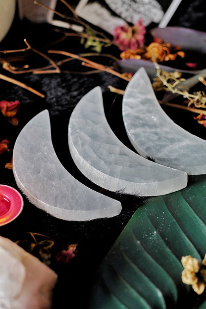 Selenite Crescent Moon | Crystal Cleansing