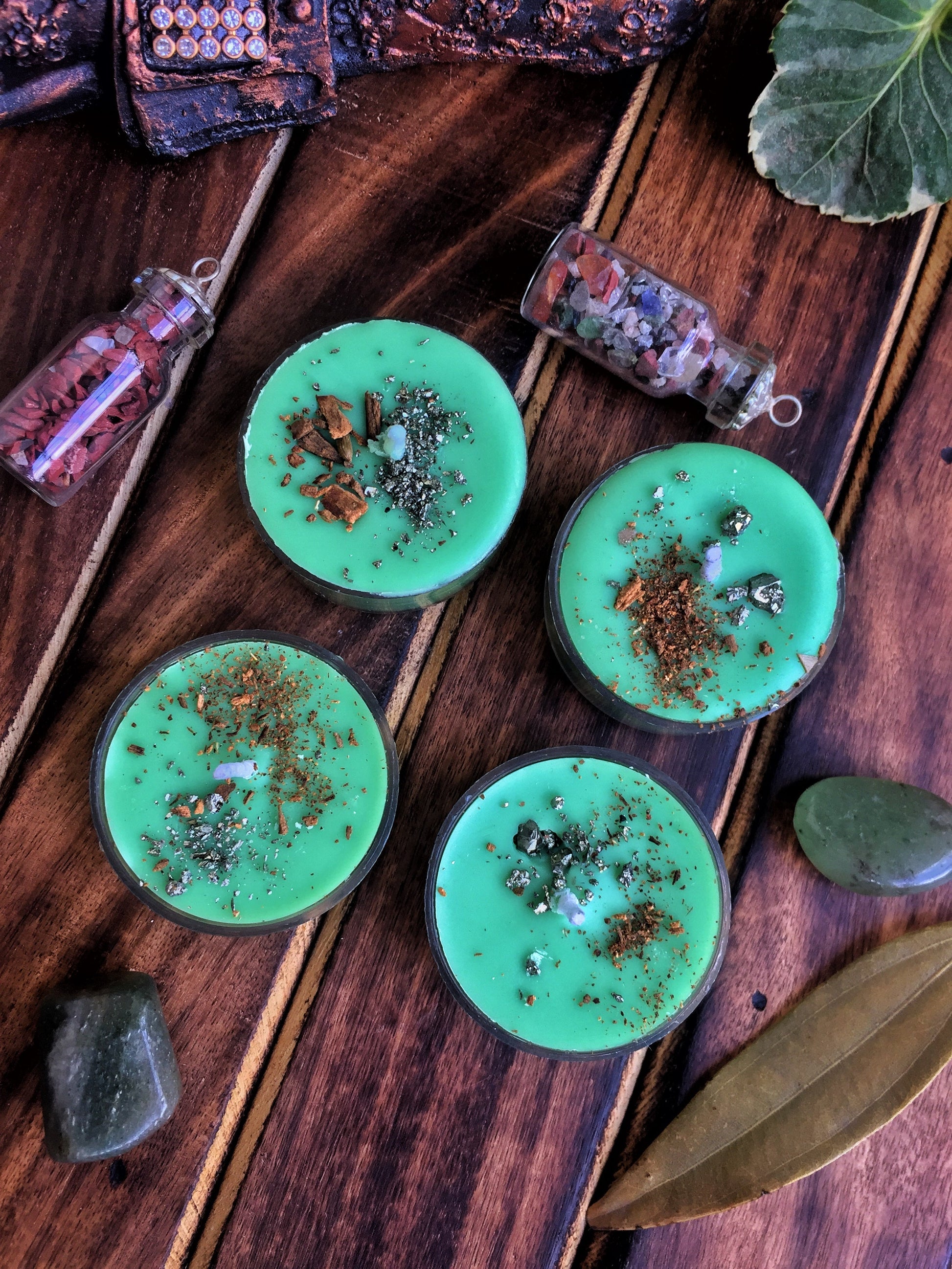 Green Scented Tea Light Candles - Cinnamon & Pyrite Set Of 8 Candle