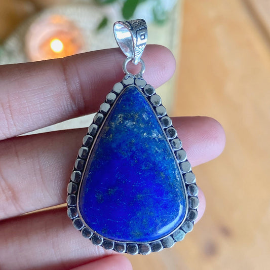 Lapis Lazuli Oxidised Pendant | Mental Peace And Communication Crystal & Stones