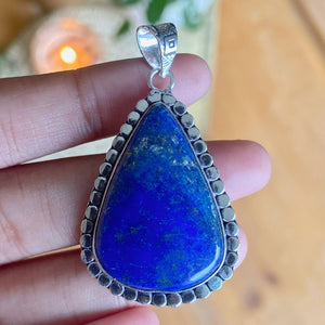 Lapis Lazuli Oxidised Pendant | Mental Peace and Communication