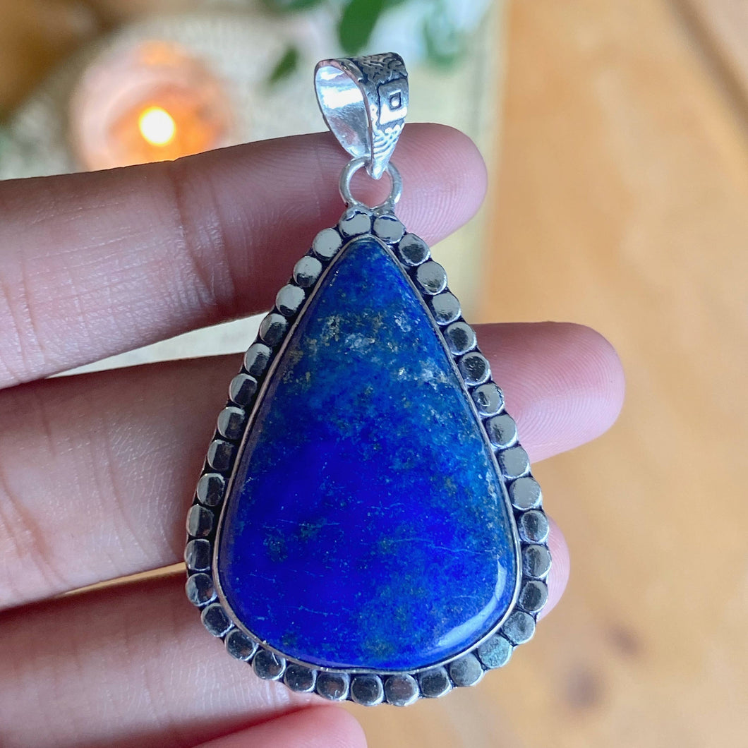 Lapis Lazuli Oxidised Pendant | Mental Peace and Communication