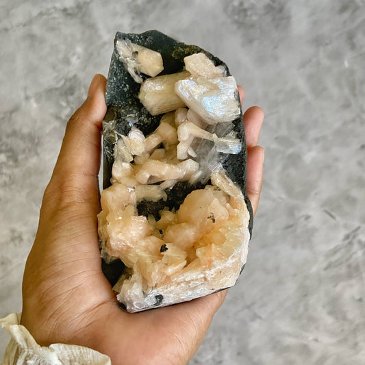 Apophyllite With Stilbite - 420 Gm Crystal & Stones