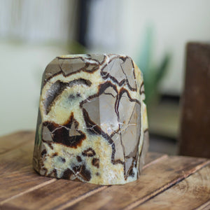 Septarian  free form with Druzy - 2 Kg
