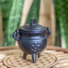 Load image into Gallery viewer, Pentacle Carved Cast Iron small Cauldron