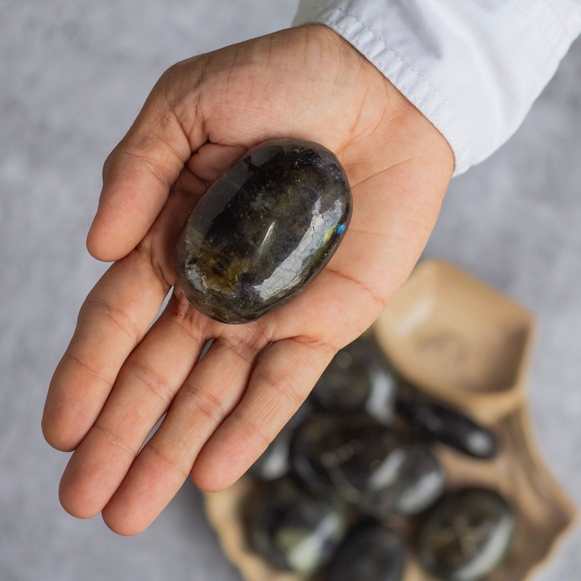 Labradorite Palm Stone | Strengthen The Psychic Abilities & Intuition Crystal Stones