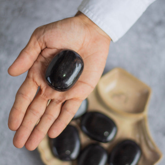 Black Onyx Palm Stone | Protection Against Negativity & Evil Eye Crystal Stones
