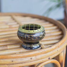 Load image into Gallery viewer, Black metal Incense burner