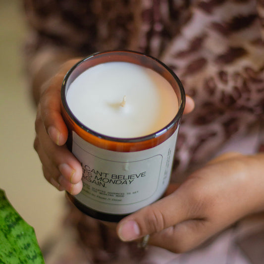 I can't belive, It's Monday again | Soy Candle