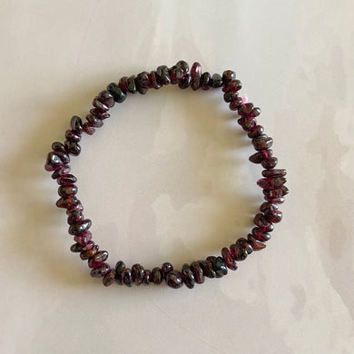 Garnet Chips Bracelet | Root Chakra , Inspire Love & Strengthen survival Instincts