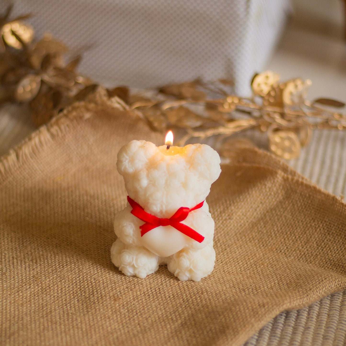 Little peony carved Teddy Soy Candle