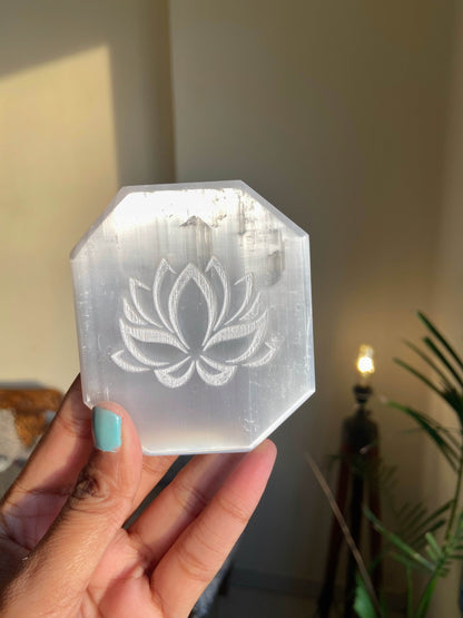 Selenite Plate With Lotus Carving Crystal & Stones