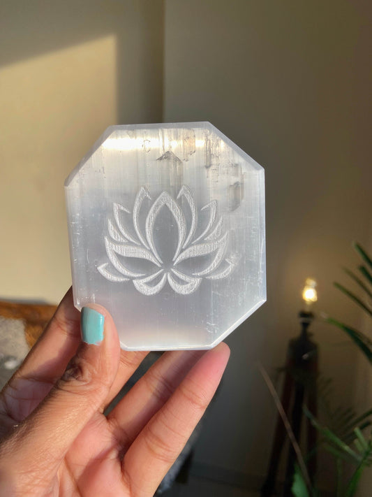 Selenite Plate With Lotus Carving Crystal & Stones