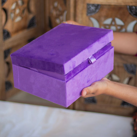 Lavender Velvet Box | Medium Size