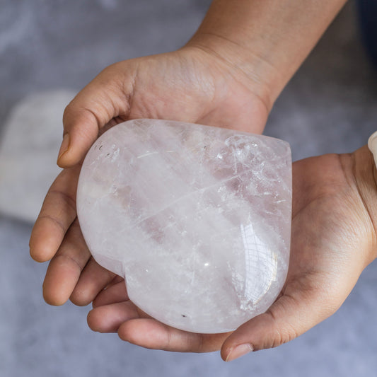 Clear Quartz XL Heart | Weight - 700 Gm approx | Master Healing Crystal