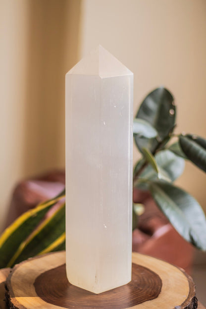 Selenite XXL Tower (Satin Spar Selenite) | Stone for Spiritual work & Cleansing - 4 Kg