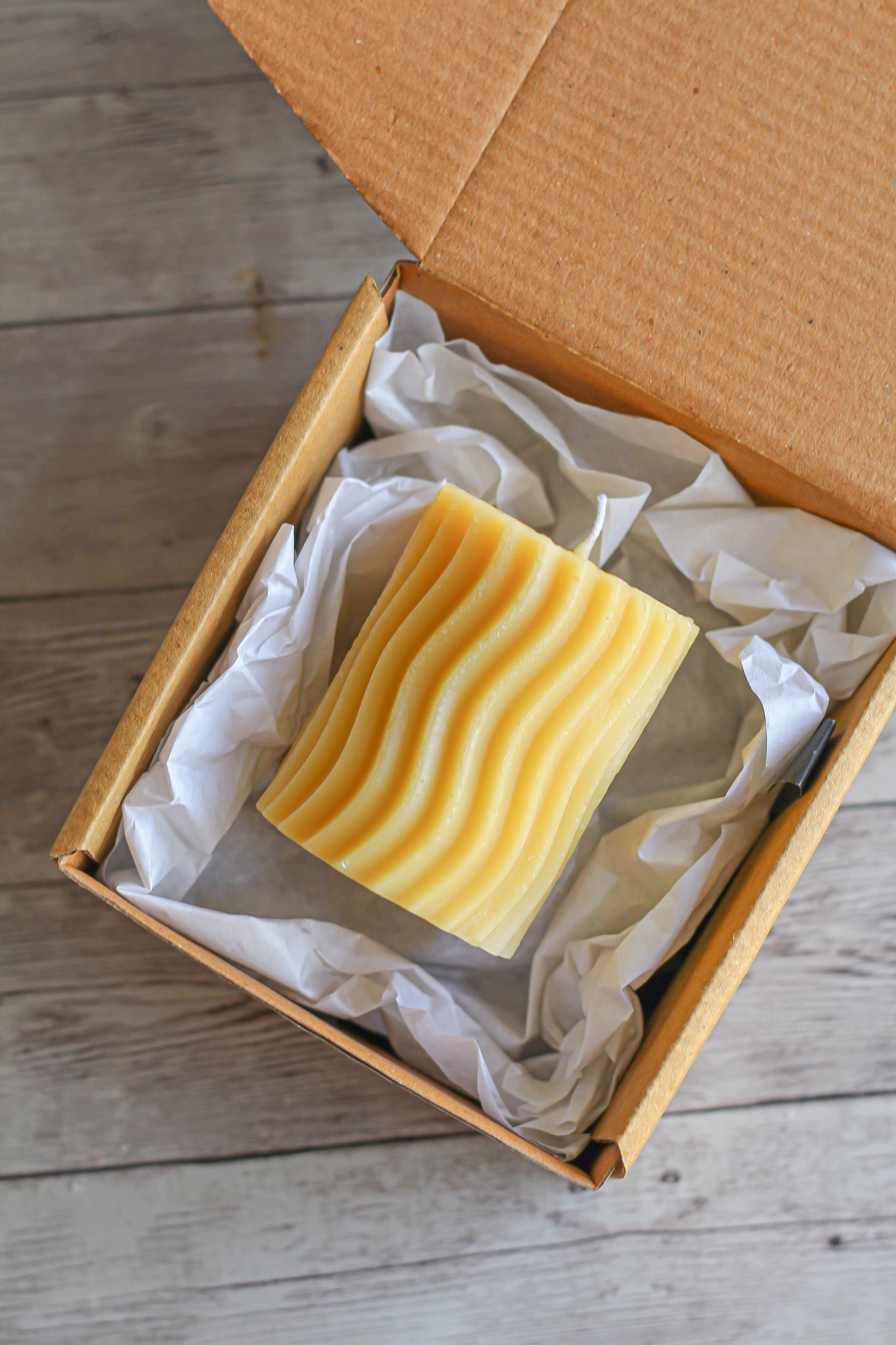 Irregular Pillar Bees Candle