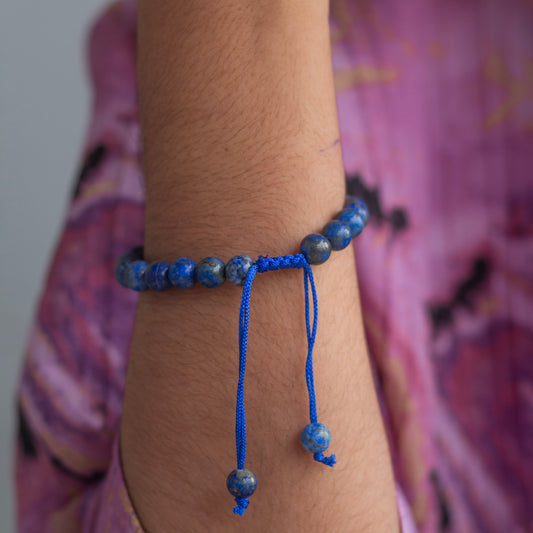 Lapis Lazuli 8mm Bead Thread Bracelet | Expression & Communication