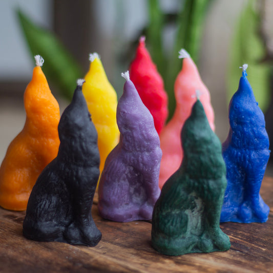 Beeswax Howling Wolf Figurine Candles | Colour Option Available