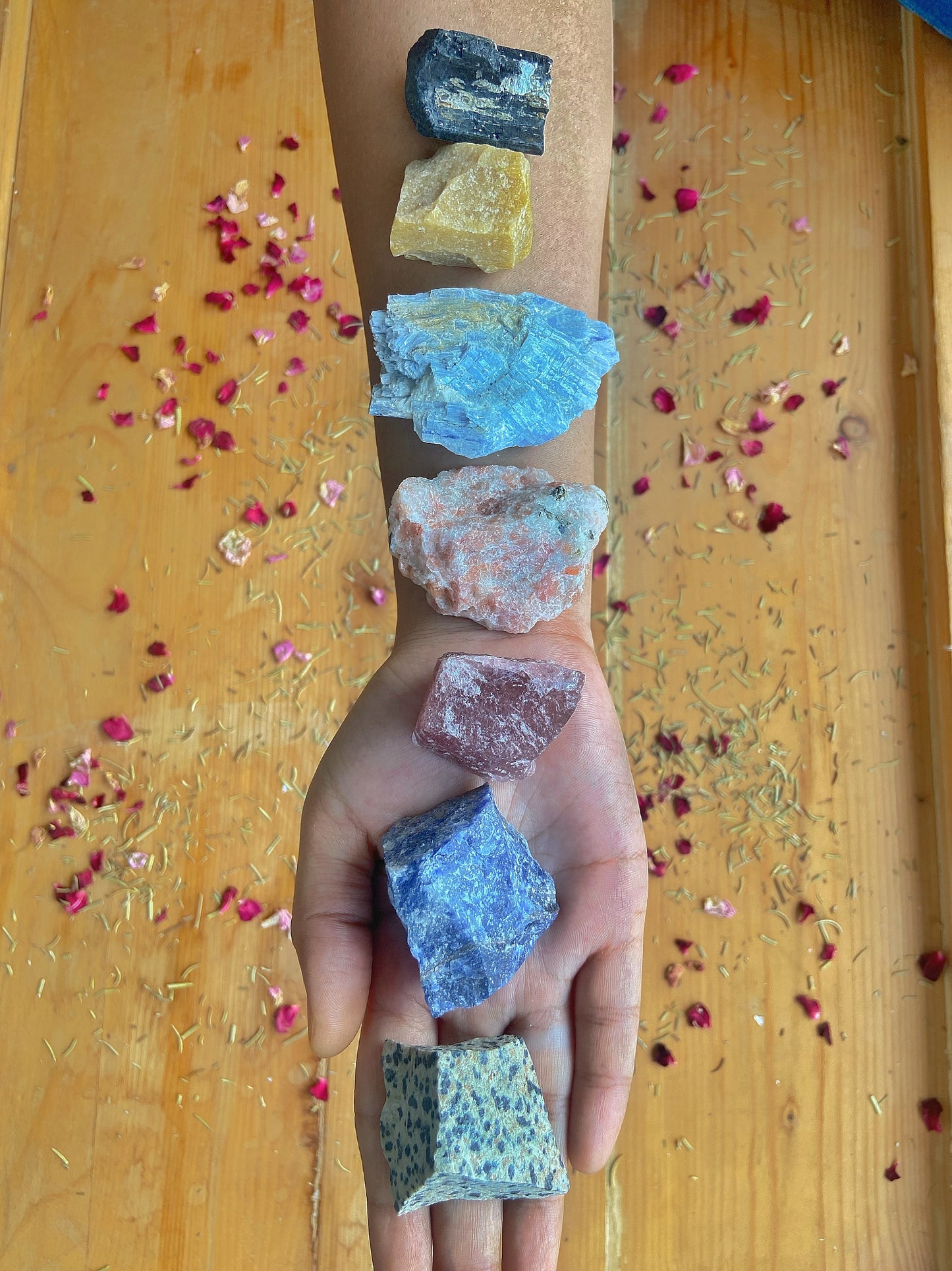 Set of 7 Raw Stones | Beginner Friendly