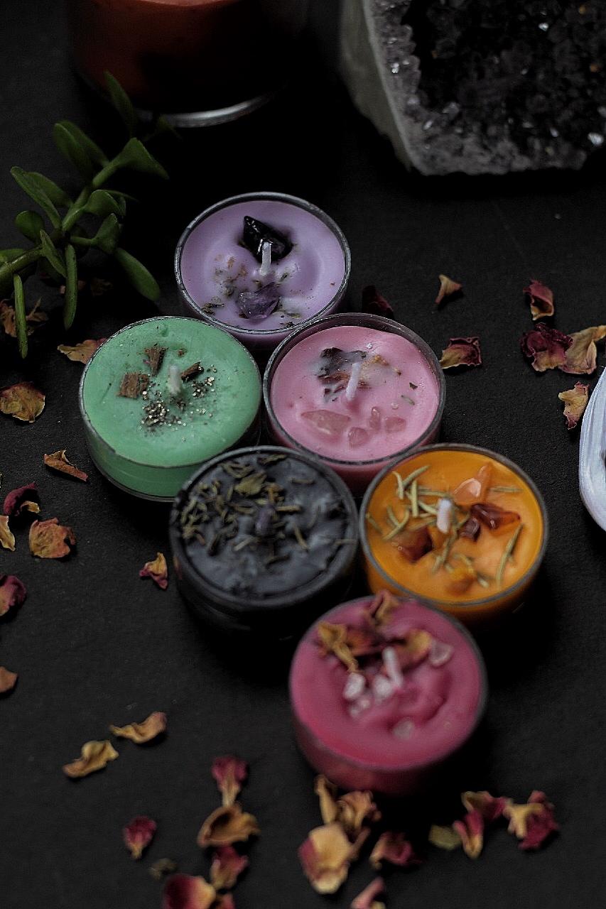 Crystal Infused Colour Scented Soy Candle - Set Of 8