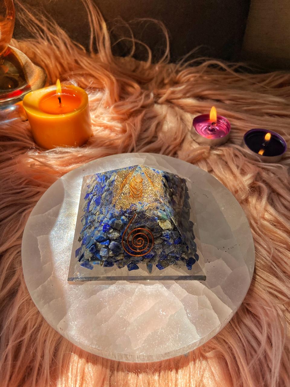 Lapis Lazuli Chips Orgonite Pyramid Crystal